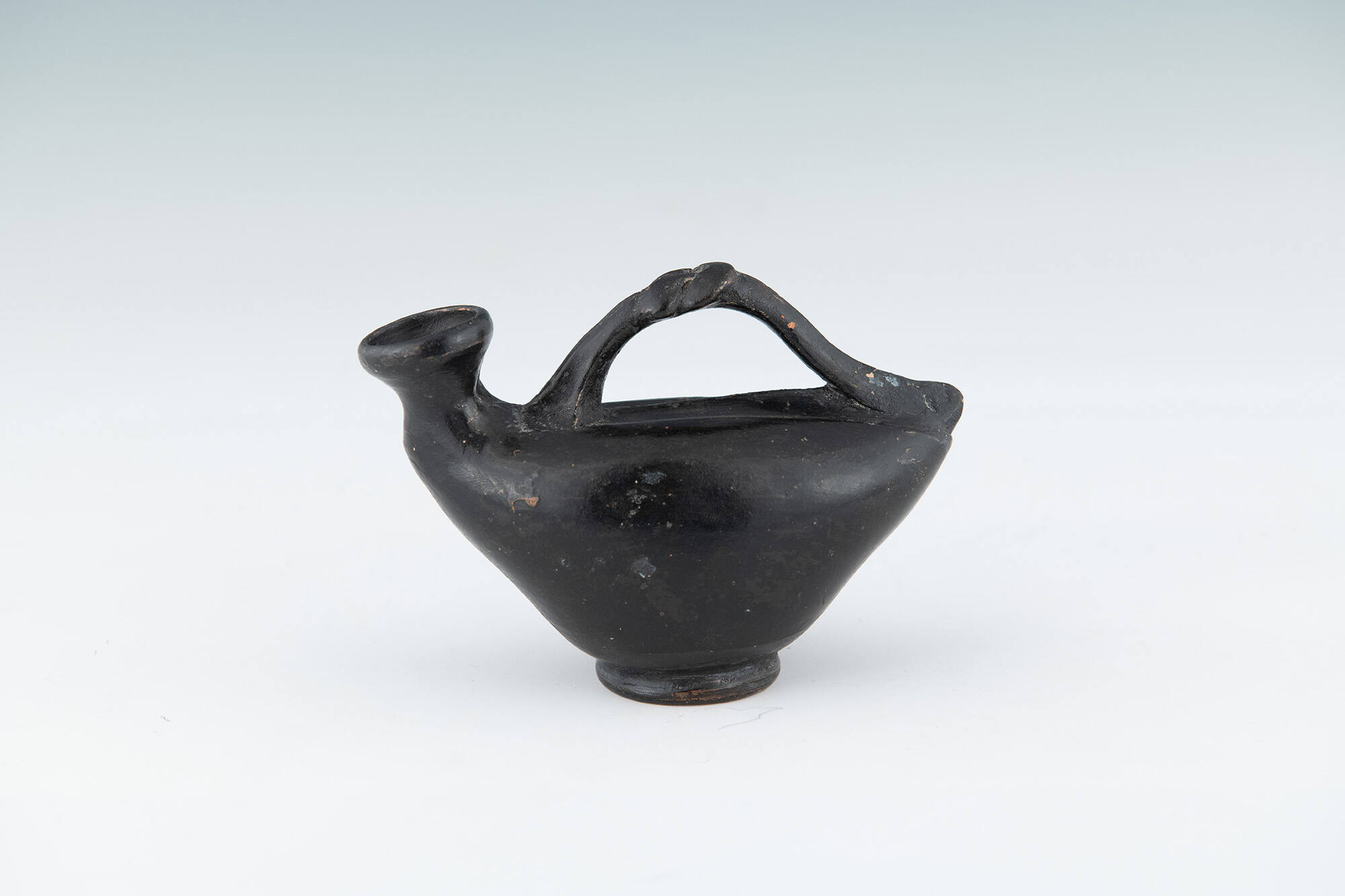 Black-Glaze Askos (jug)
